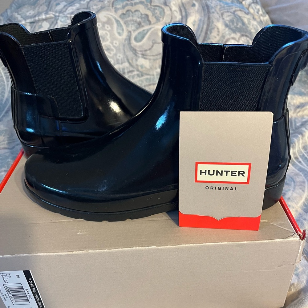 Hunter Refined Chelsea Booties (Glossy) Size 8